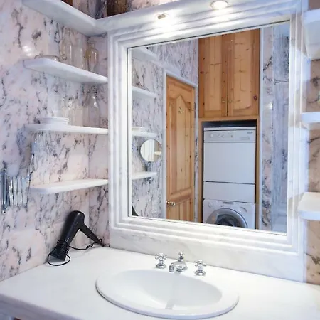 Arete Excellence Apartments, Apartment Petaleia